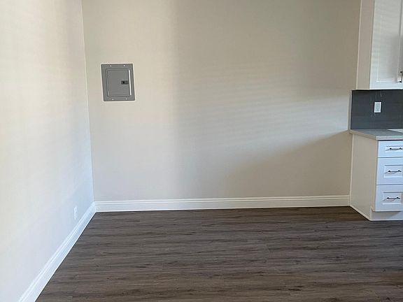 5th image of 1027 S Atlantic Blvd #17
