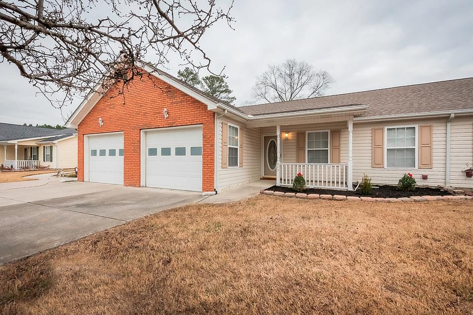 1st image of 649 Flagstone Dr