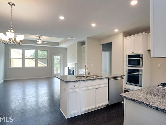 3rd image of 3575 Stanton Ln