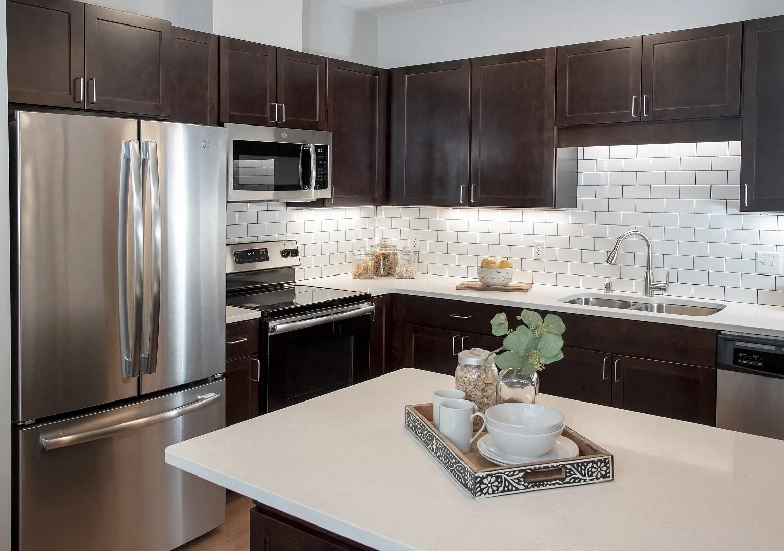 Cedar Pointe Townhomes — Photo 1