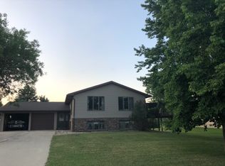 303 Palmquist Ave, Hayti, SD 57241