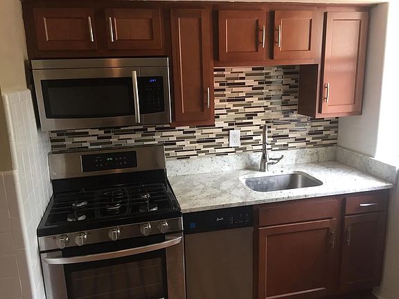 5th image of 5142 Waterman Blvd APT 3B