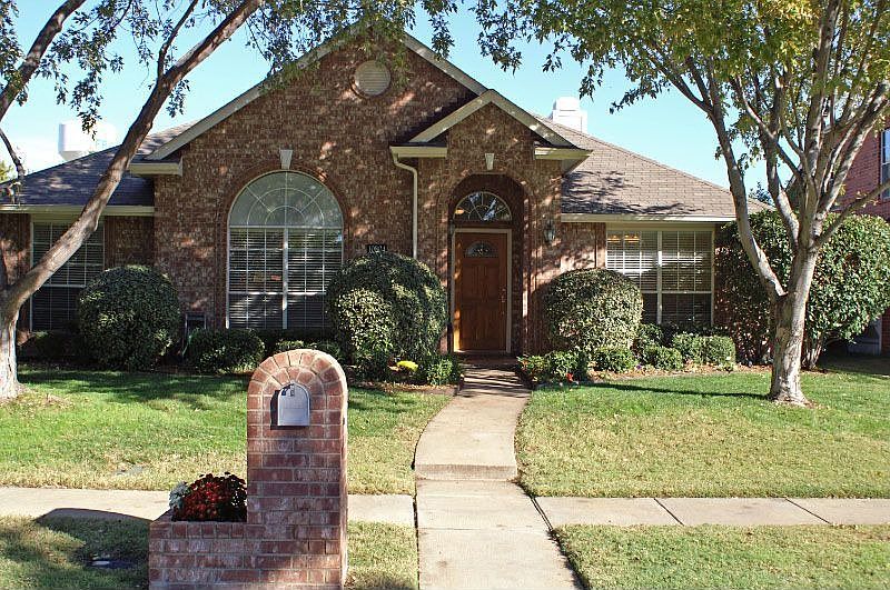 1st image of 10804 Columbia Dr