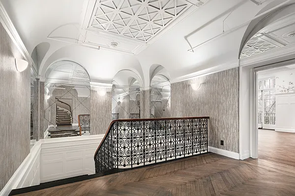 Sold by Corcoran | media 14