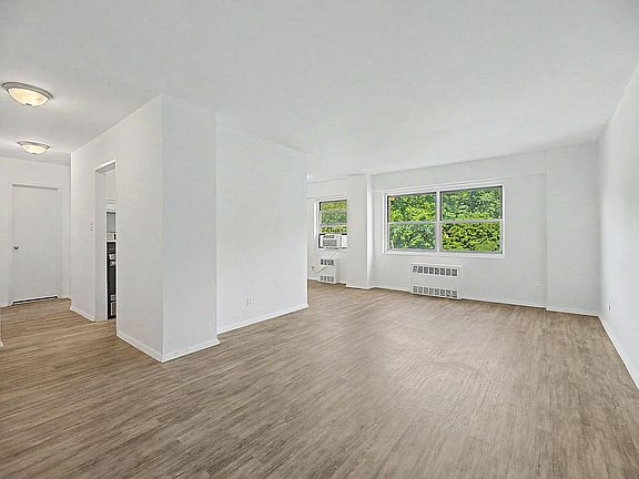 2nd image of 3130 Irwin Ave APT 6G