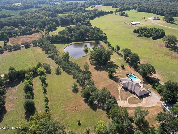 5th image of 135 Cidero Rd