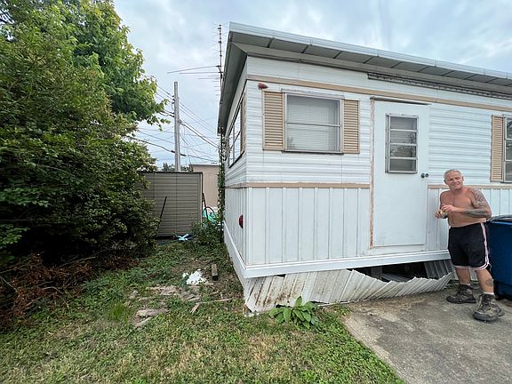 4th image of 30335 Euclid Ave Trailer 10