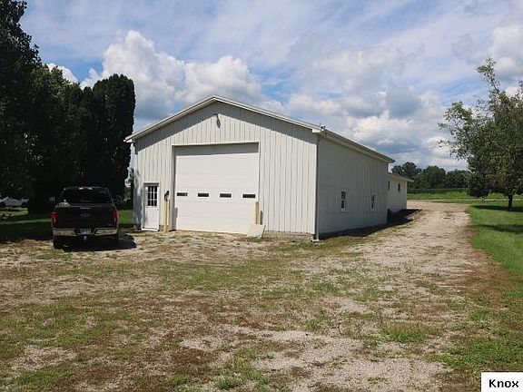 4th image of 420 Fairgrounds Rd