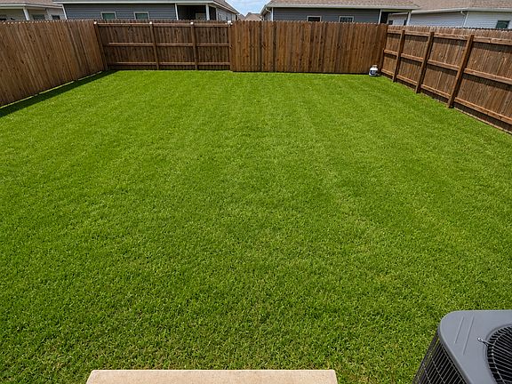 2nd image of 3877 Seagull Cir