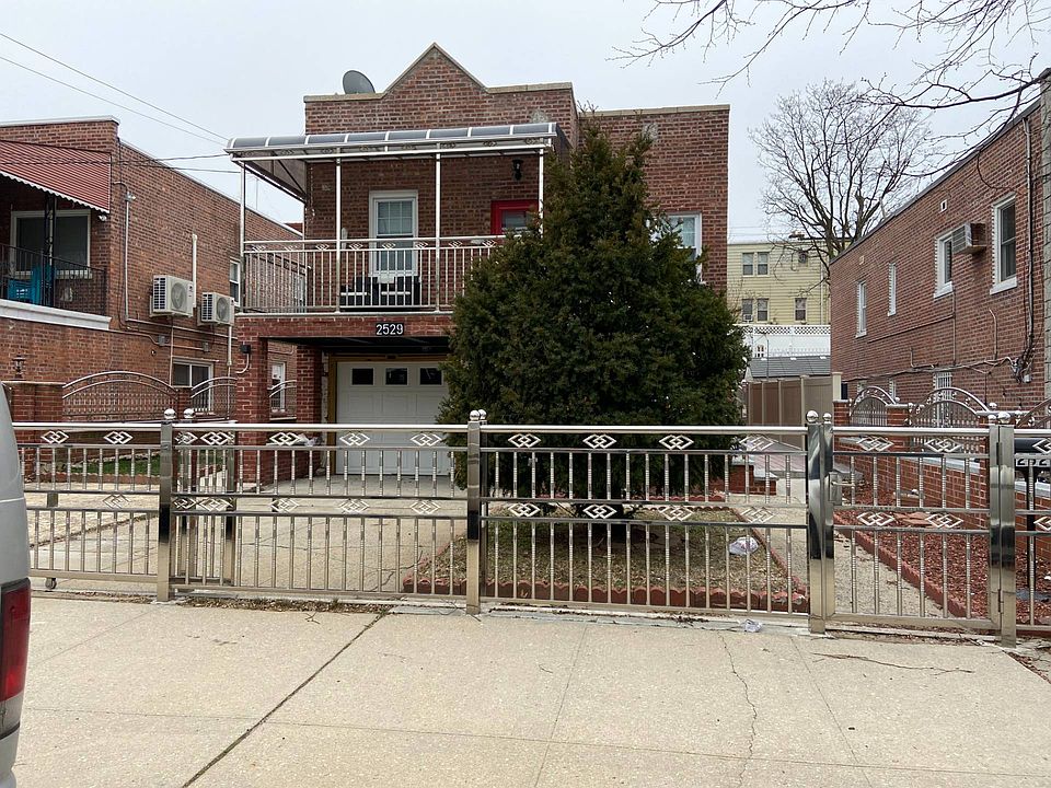 1st image of 2529 Mickle Ave