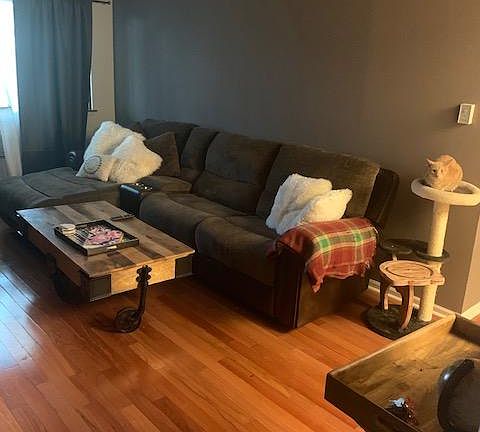 2nd image of 5306 N Cumberland Ave APT 214