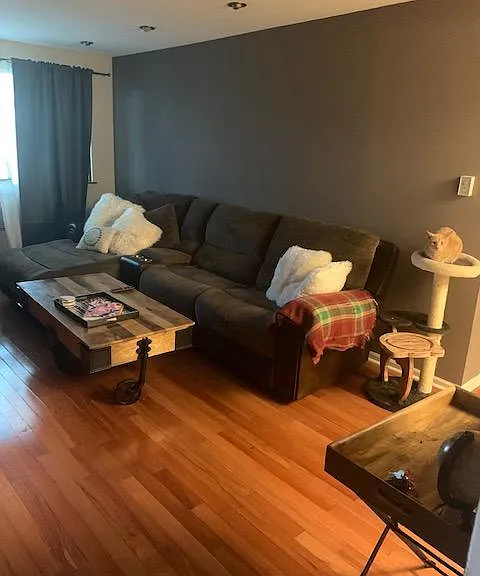 5306 N Cumberland Ave #214 — Photo 2