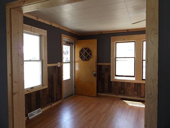 5th image of 11 Belmont St