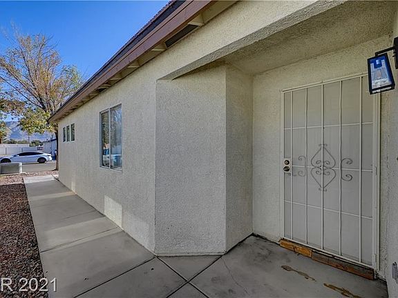 4th image of 1703 Cozy Corner St