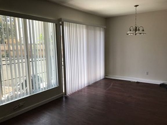 5th image of 8397 Fountain Ave APT 305