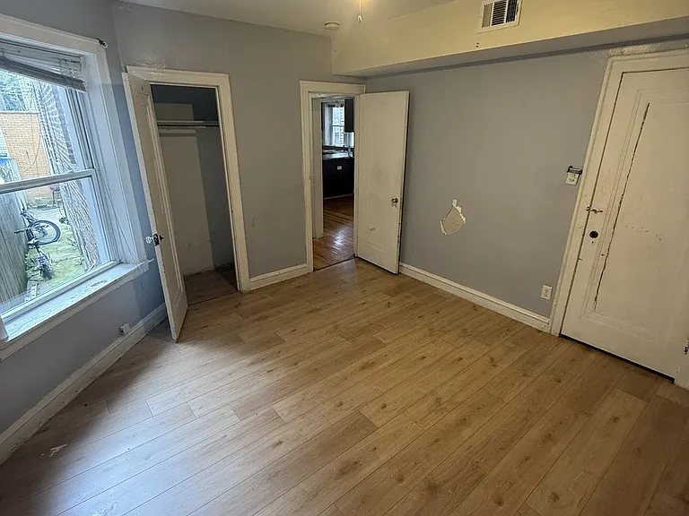 6429 N Claremont Ave #1 — Photo 6