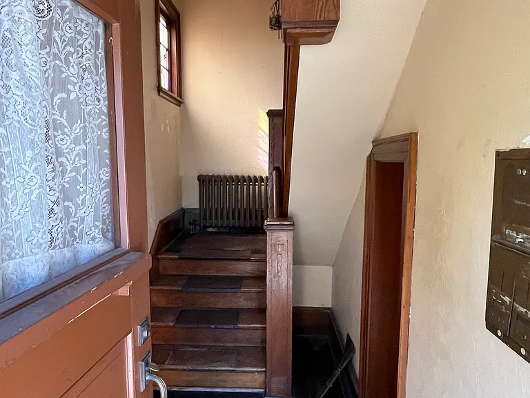 1814 Olive St #2 — Photo 2