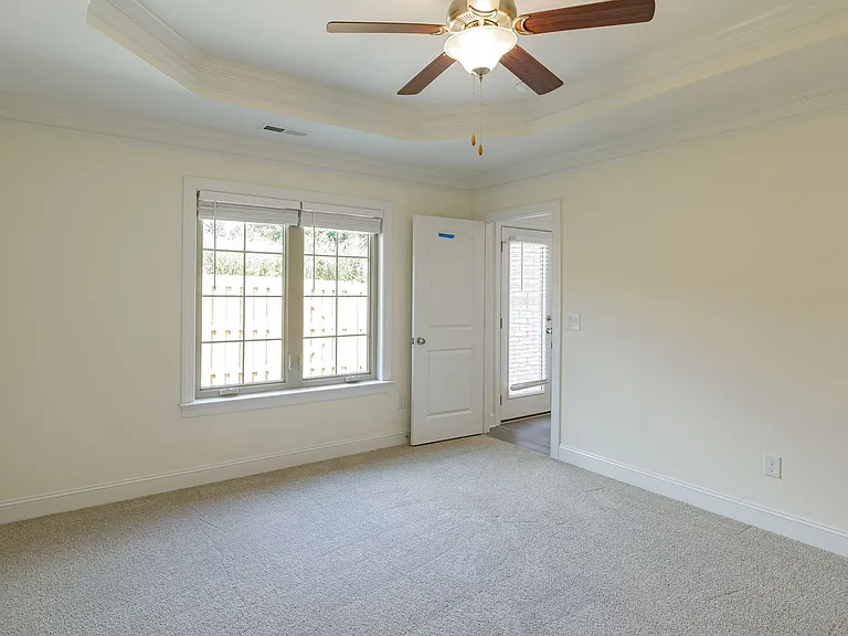4331 Holstein Dr — Photo 29