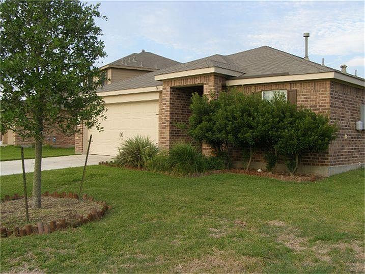 1st image of 895 Driftwood Ln