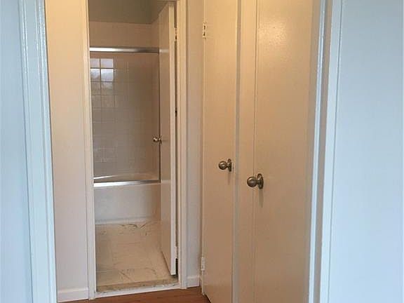 5th image of 35 Park Ave APT 2C