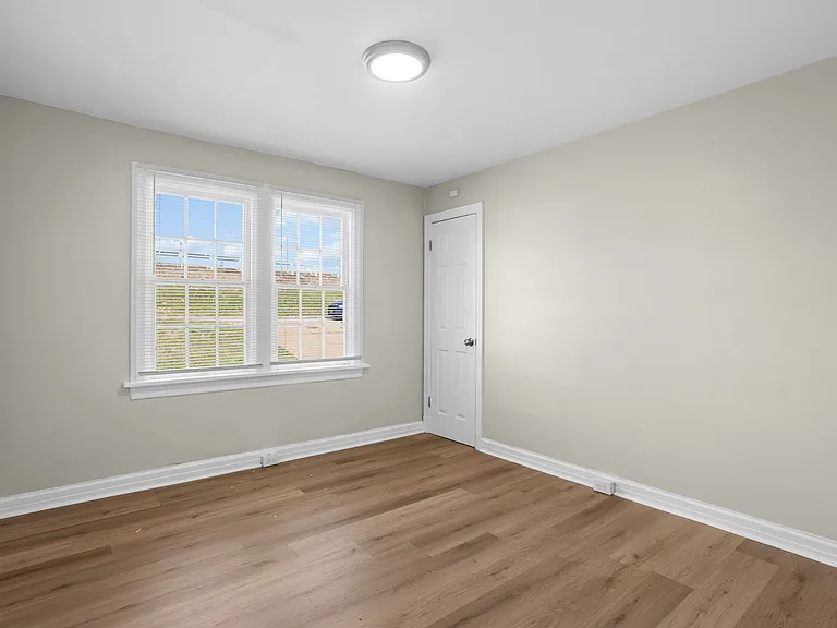 8320 Lucas And Hunt Rd — Photo 9