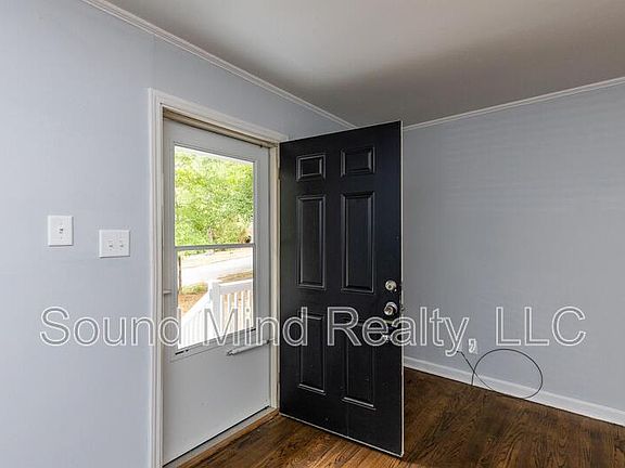 5th image of 321 Angier Ave