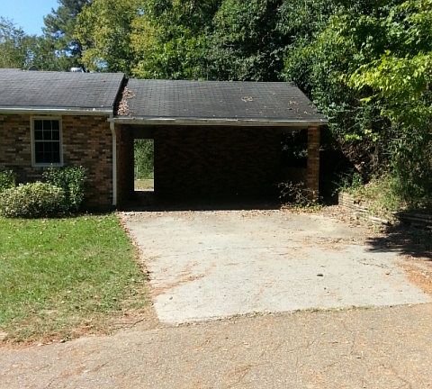 2nd image of 113 Churchill Dr