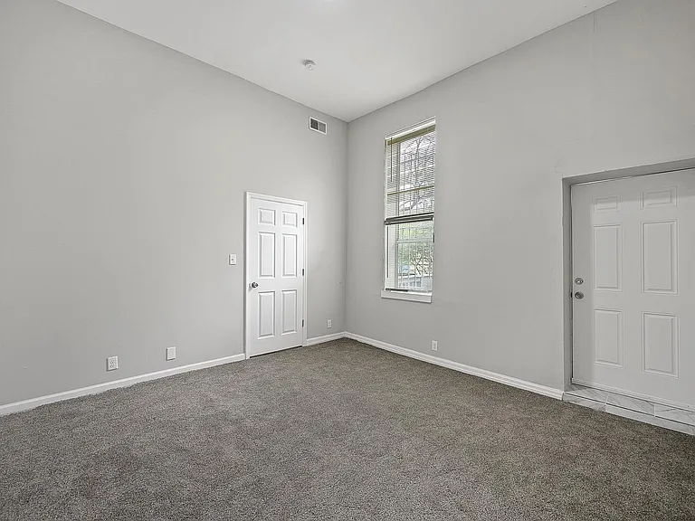 2906 Alms Pl #4 — Photo 9