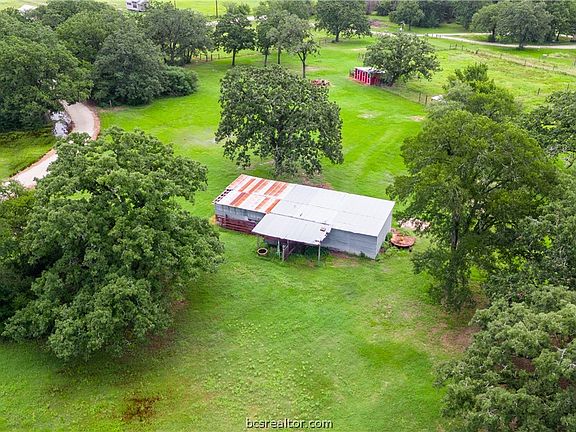 5th image of 8166 Riley Rd