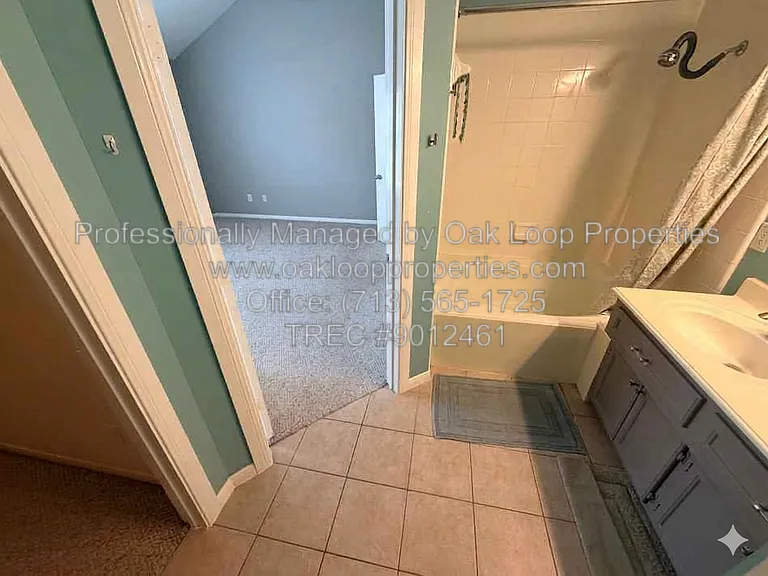 1253 W 17th St — Photo 14