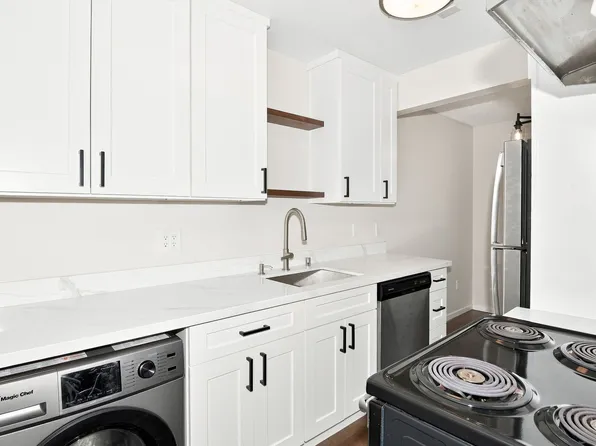 1002 N J St #7, Tacoma, WA 98403