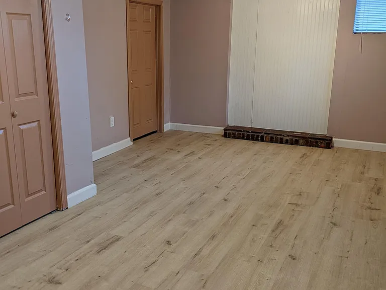 4610 S Holden St #B — Photo 14