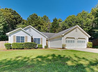 4922 Cliff Top Dr, Loganville, GA 30052