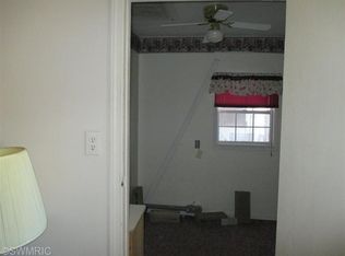 212 Lovell St, Ionia, MI 48846