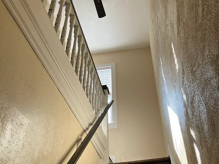 1212 Valley St — Photo 10