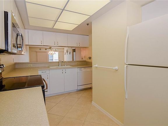 4th image of 9461 Harbor Greens Way APT 403