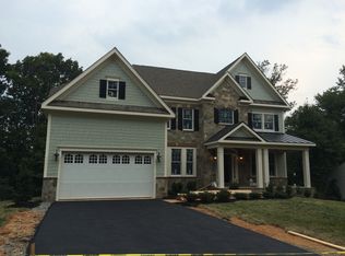 1912 Contralto Ct, Vienna, VA 22182