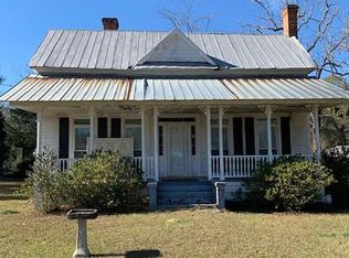 85 Queen St, Claxton, GA 30417