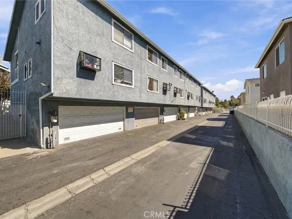 15106 Nordhoff St, North Hills, CA 91343