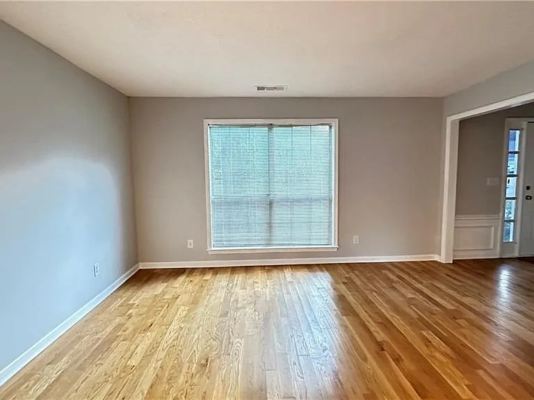 11900 Carriage Park Ln — Photo 4