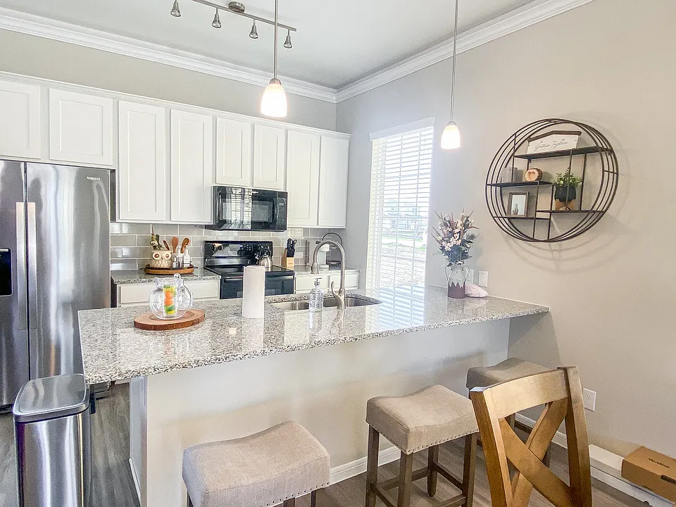 Kitchen with Stainless Steel Appliances (Plan 4301)