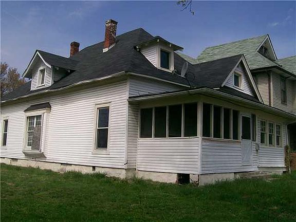 3rd image of 3130 N Central Ave