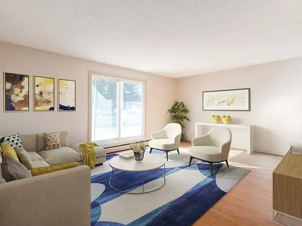 1011 Cassils Rd W #105, Brooks, AB T1R 1A7