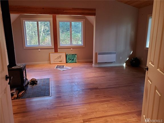 2nd image of 343 Peapod Ln