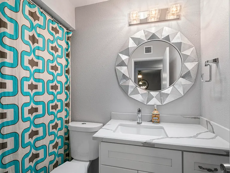 648 E Tam Oshanter Dr — Photo 19