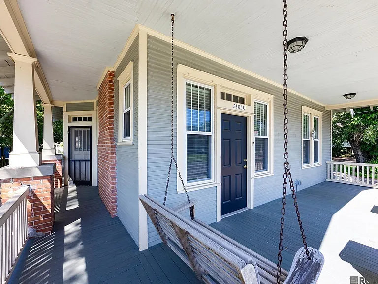 24030 Eden St — Photo 3