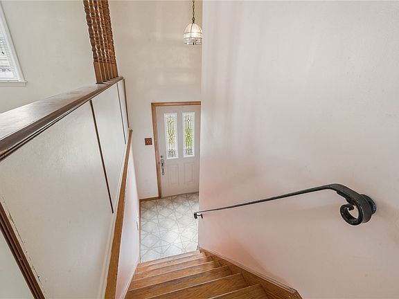 5th image of 5927 Victor Cir