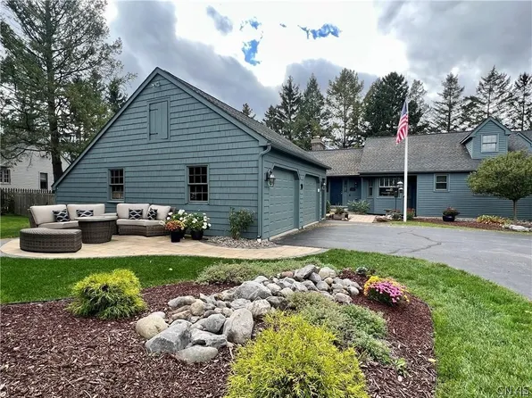 19 Artisan Way, Manlius, NY 13104