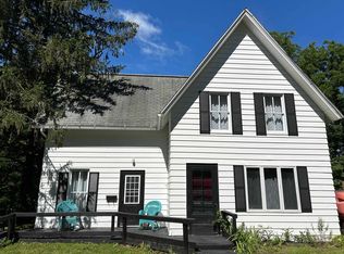 202 N Carroll St, Mount Carroll, IL 61053