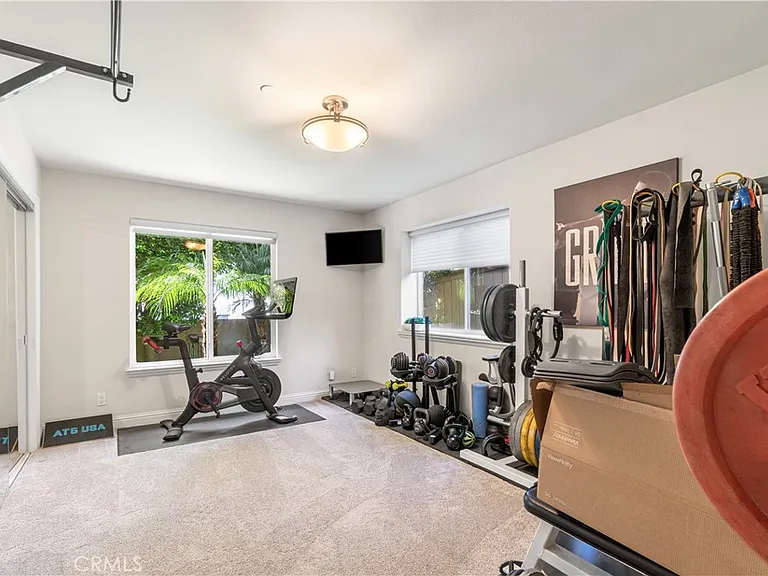 709 N Lucia Ave #B — Photo 31